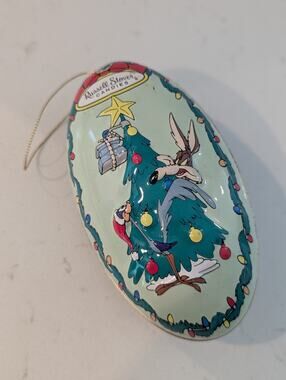 Russell Stover Road Runner Wile E Coyote Looney Tunes Christmas Ornament 1997